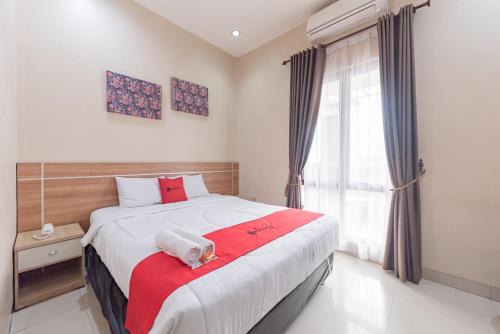 Cisarua Hotel | RedDoorz Premium @ Griya Inkoppabri Cisarua Puncak