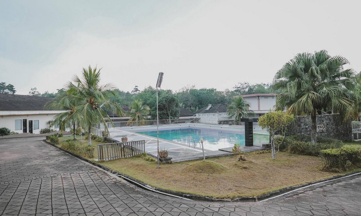Jambi House | RedDoorz Premium @ Jalan Pal 10 Jambi