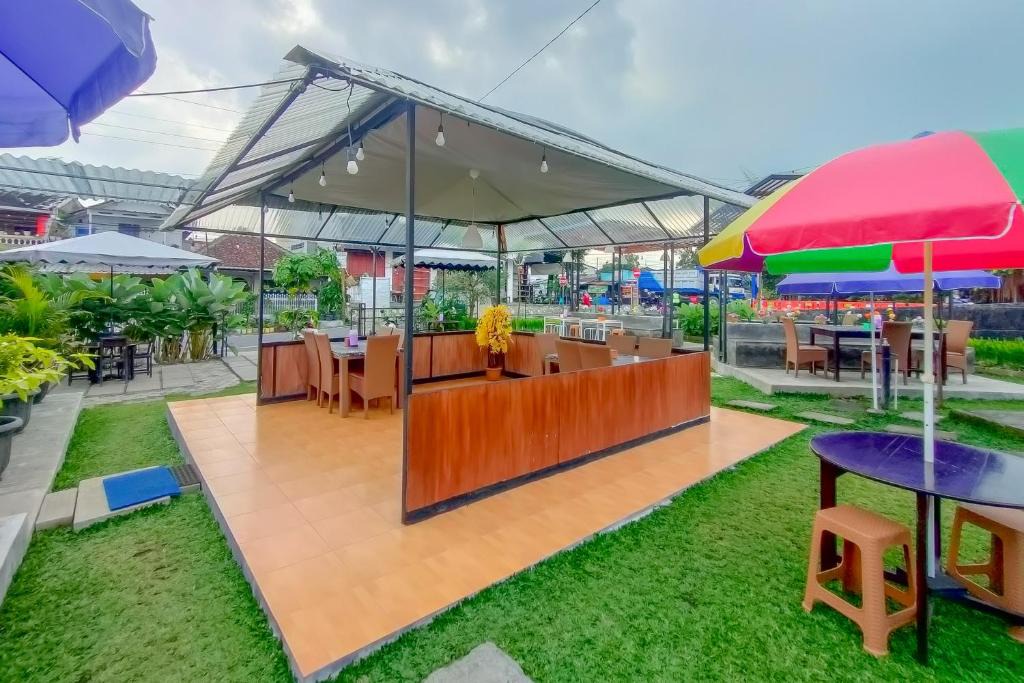 Purwokerto Hotel | RedDoorz Syariah at Oemah 85 Purwokerto