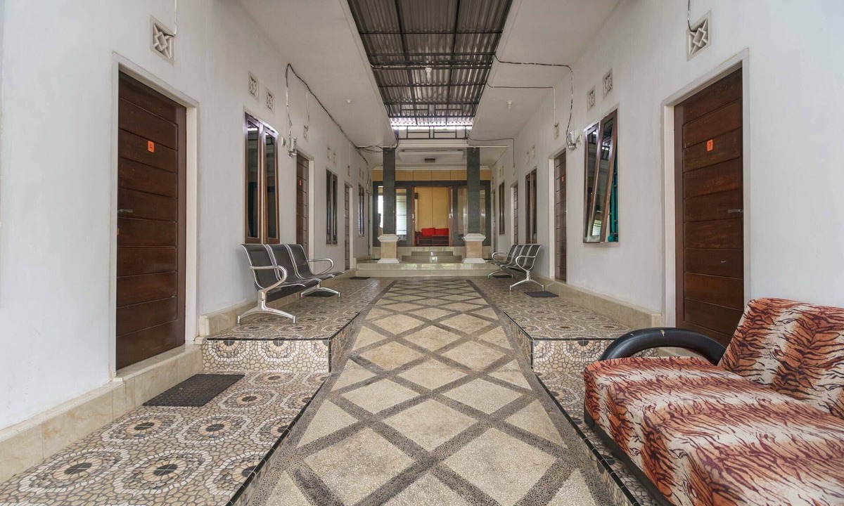 Muara Bungo House | RedDoorz Syariah @ Mora Garden Bungo
