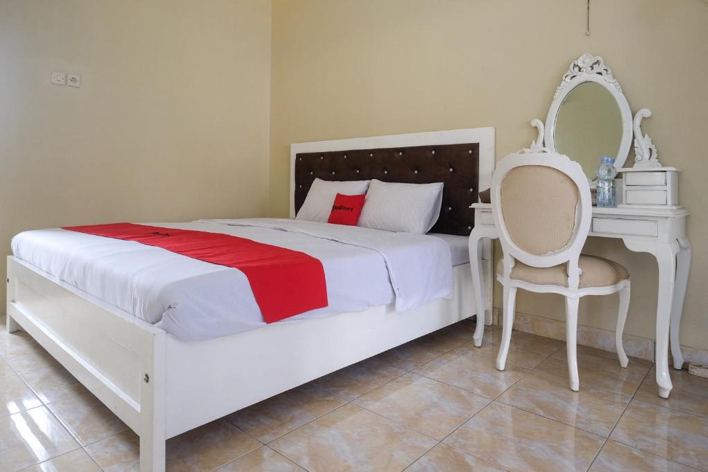 Kalianget Hotel | RedDoorz Syariah near Alun Alun Wonosobo 3