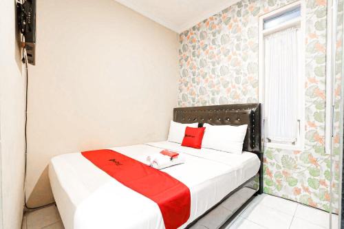 Bukittinggi Hotel | RedDoorz Syariah Near Jam Gadang Bukit tinggi 2