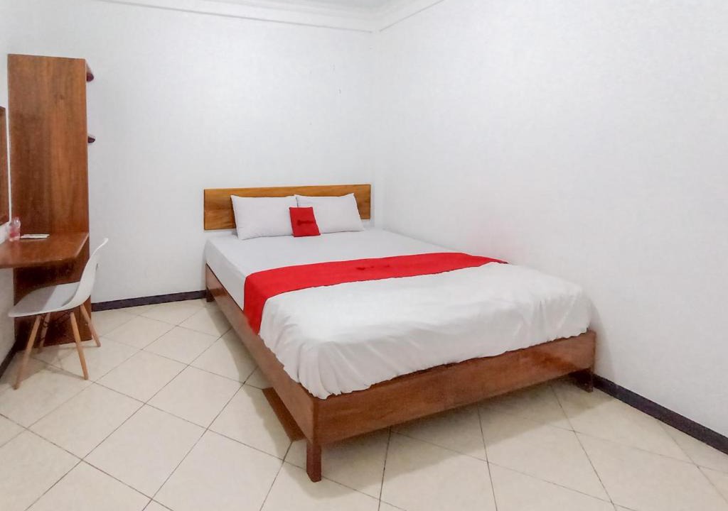 Purwokerto Hotel | RedDoorz Syariah near Universitas Jenderal Soedirman 3