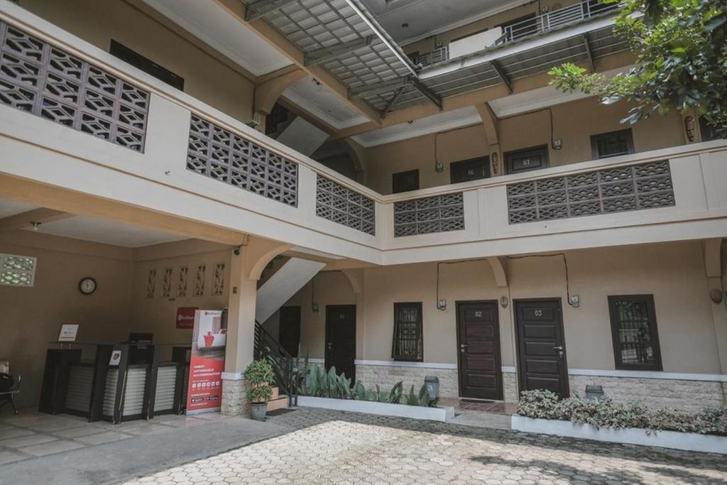 Jambi House | RedDoorz Syariah near Jamtos Jambi 2