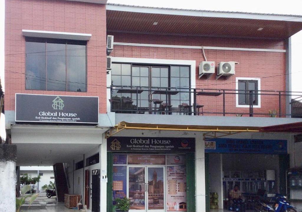 Sleman Hotel | Reddoorz Syariah near Sleman city hall 4