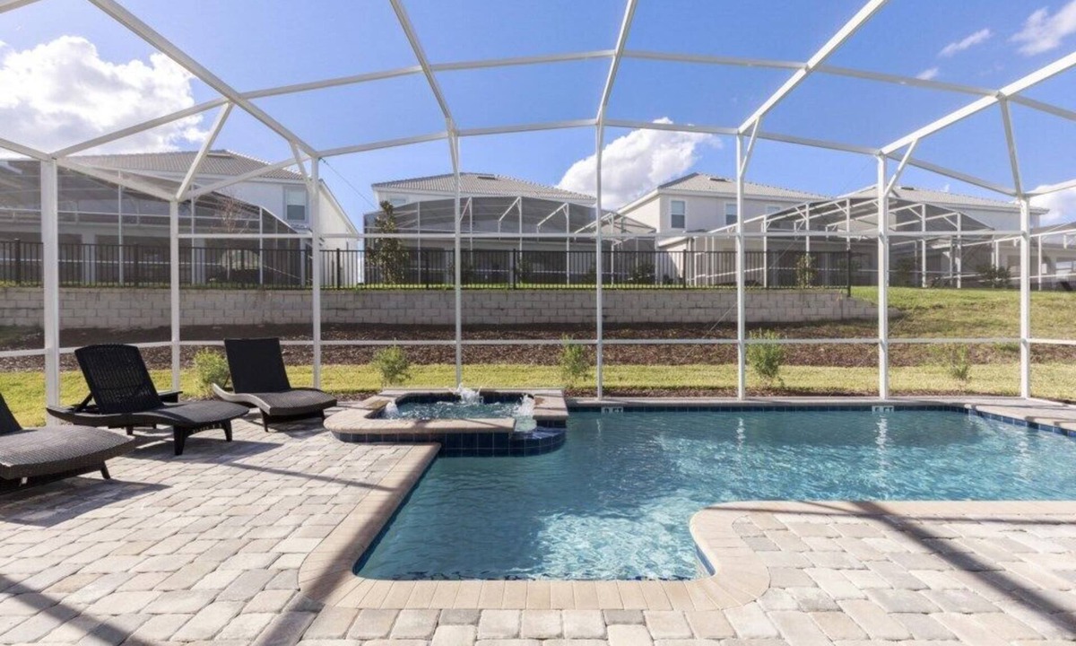 Davenport Condo | Refreshing 6 Bed Pool Home with Game Room Pool/Spa