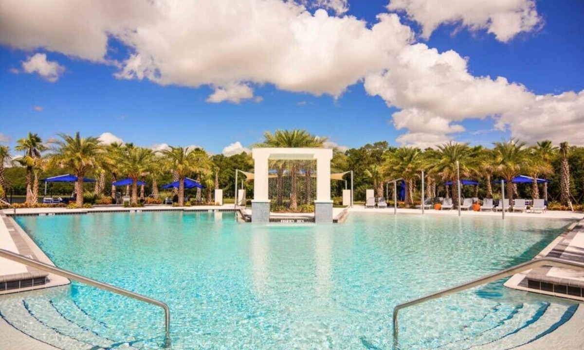 Kissimmee House | Relax in Style: Elegant Vacation Home in Orlando