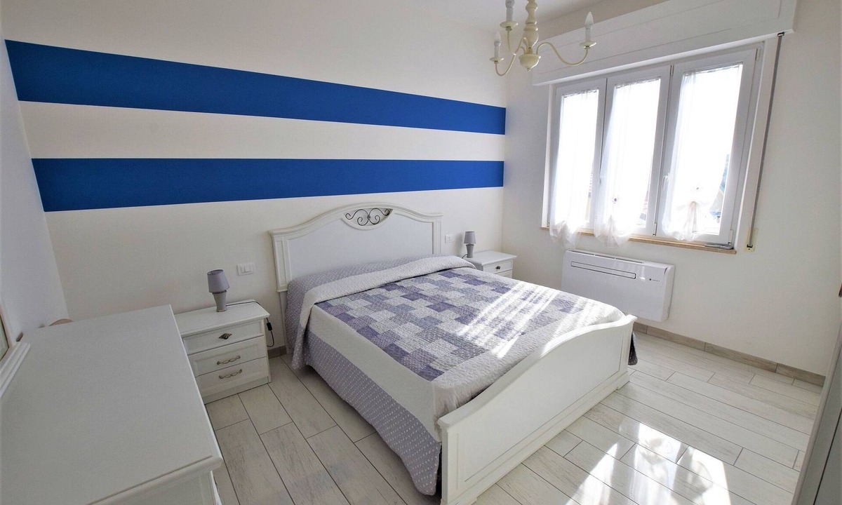 San Vincenzo Apartment | Renovated beachfront apartment