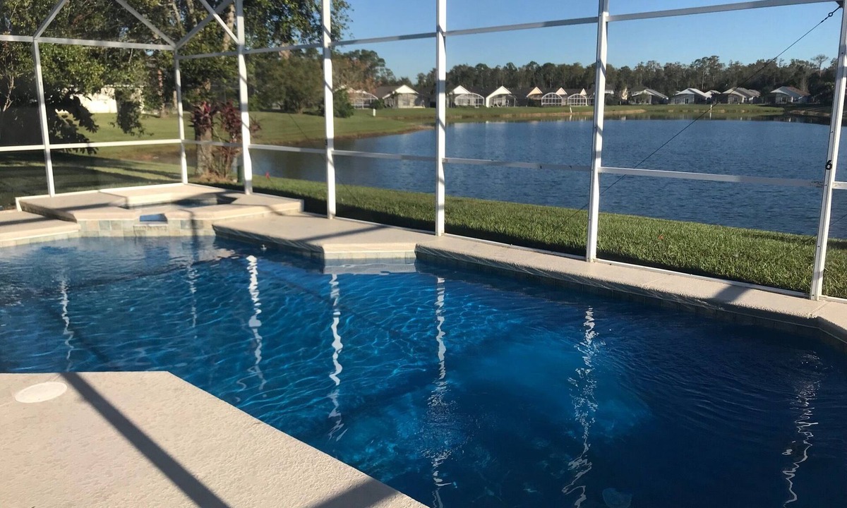 Eagle Pointe South House | Renovated Waterfront 4Bd/2Bth Home w/Pool&Spa 20Min to Disney/Shops/Universal