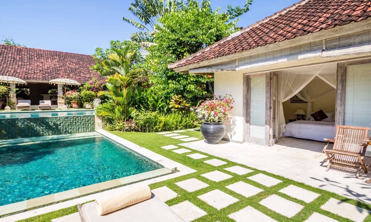 Batubelig Villa | Rent a Luxury Villa in Bali Close to the Beach, Bali Villa 2077