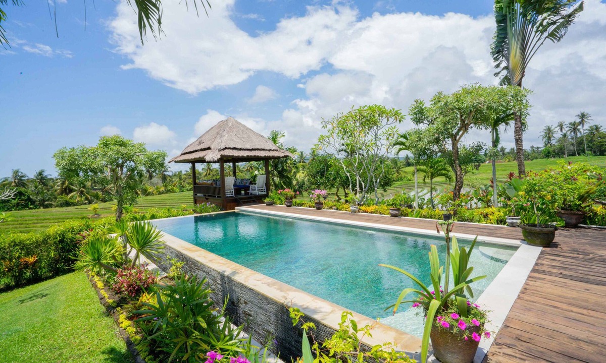 Selemadeg Villa | Ricefield View! 4BR Private Pool Villa in Tabanan