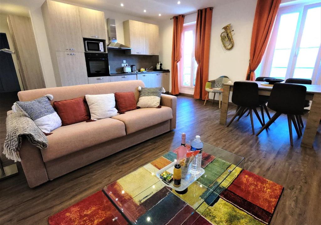 Jean-Medecin Apartment | Rigoletto Massena