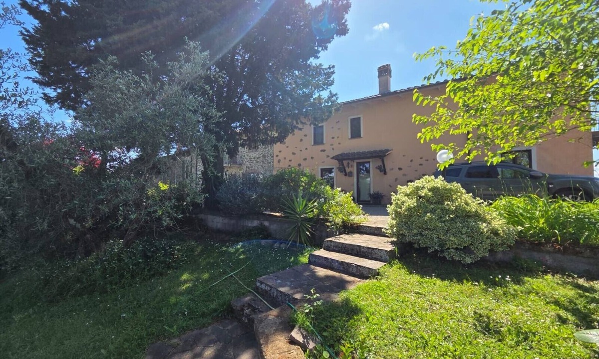 Orvieto Bed & Breakfast | Room 'Among the Olive Trees and the View' with Mountain Views, Private Garden, and Wi-Fi