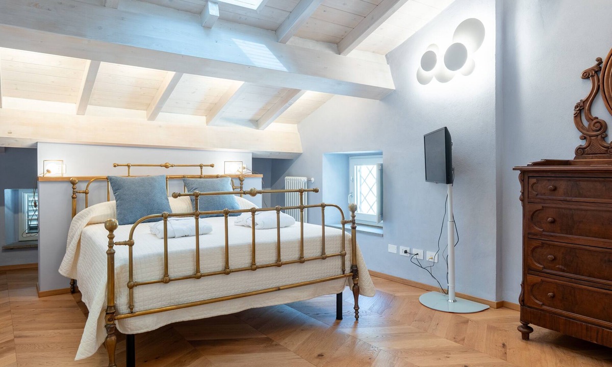 Montevarchi Apartment | Room 'Ricasoli' with Wi-Fi