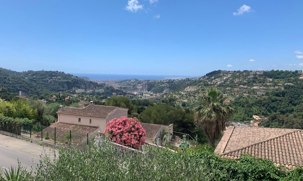 Saint-Andre-de-la-Roche Bed & Breakfast | ROOMS WITH KITCHEN and S'of BDANS VILLA IN QUIET NEAR NICE