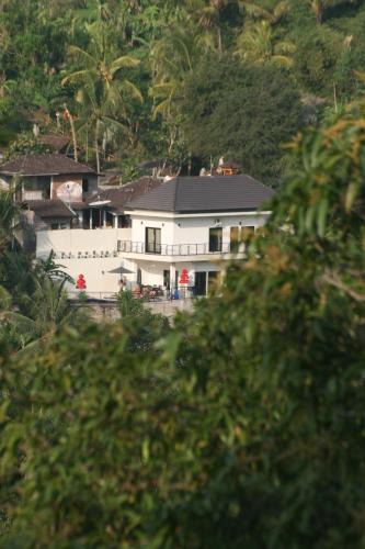 Mayong House | Rumah Riang