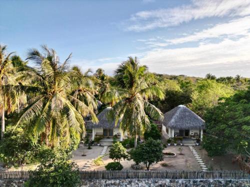 Rote Island Bed & Breakfast | SA Oeona Bungalow