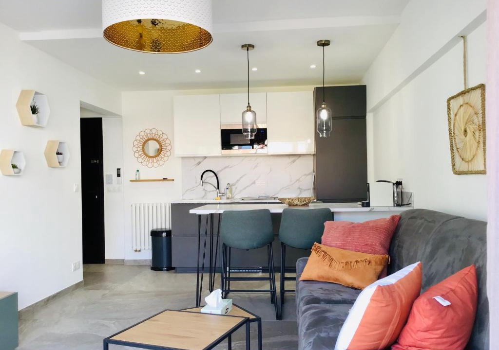 Juan-les-Pins Apartment | Salsa LUXE Terrasse et Parking Plages à 100m BEST OF JUAN