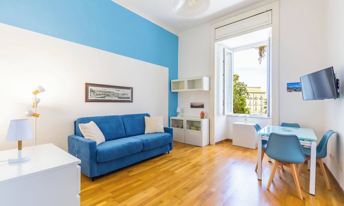 Posillipo Apartment | San Luigi cozy flat - private parking