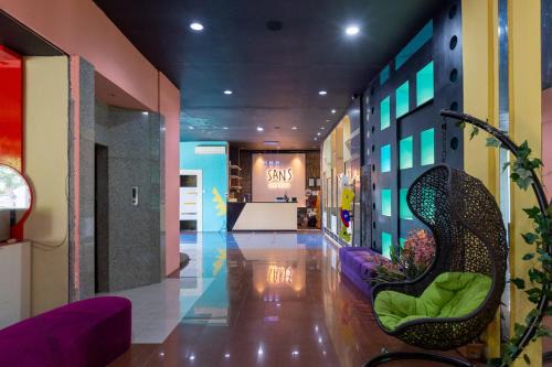 Gubeng Hotel | Sans Hotel International Surabaya