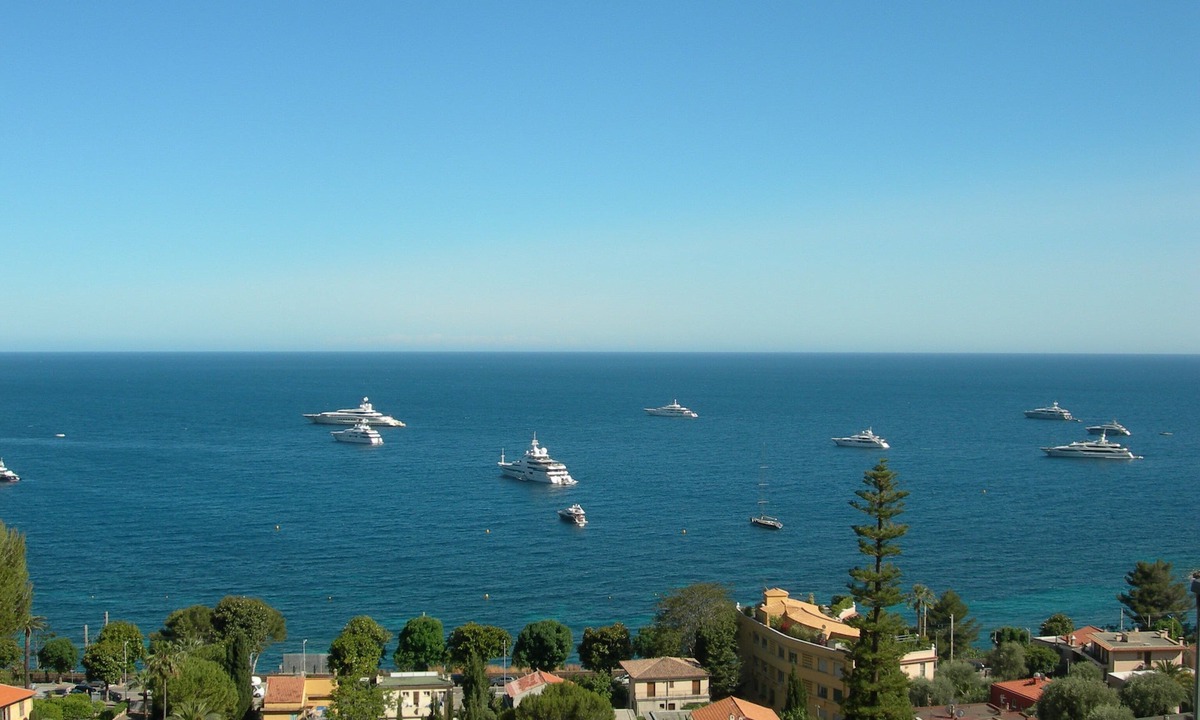 Eze Apartment | Sea view garden apartment with pool option. Near beach between Nice and Monaco