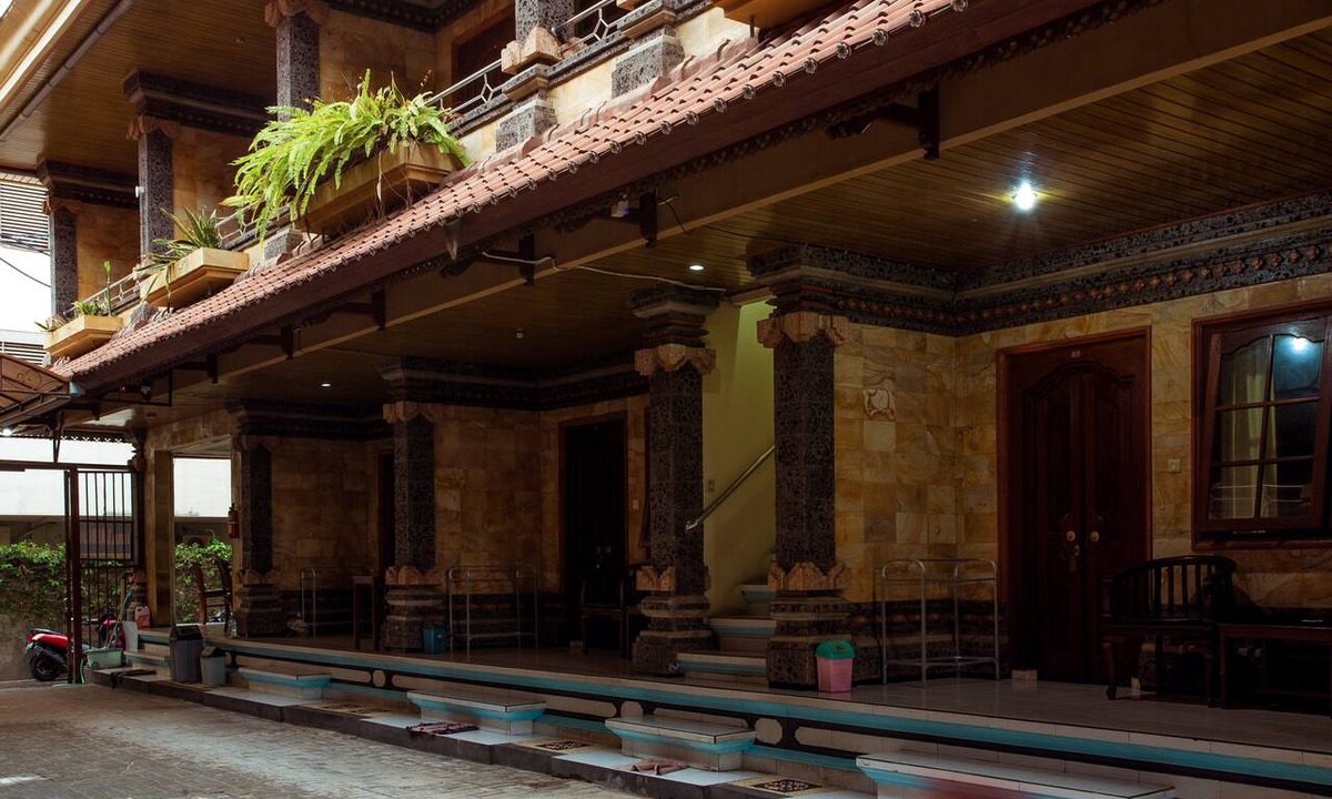 Downtown Kuta Hotel | Segara Sadhu Inn Kuta by ecommerceloka