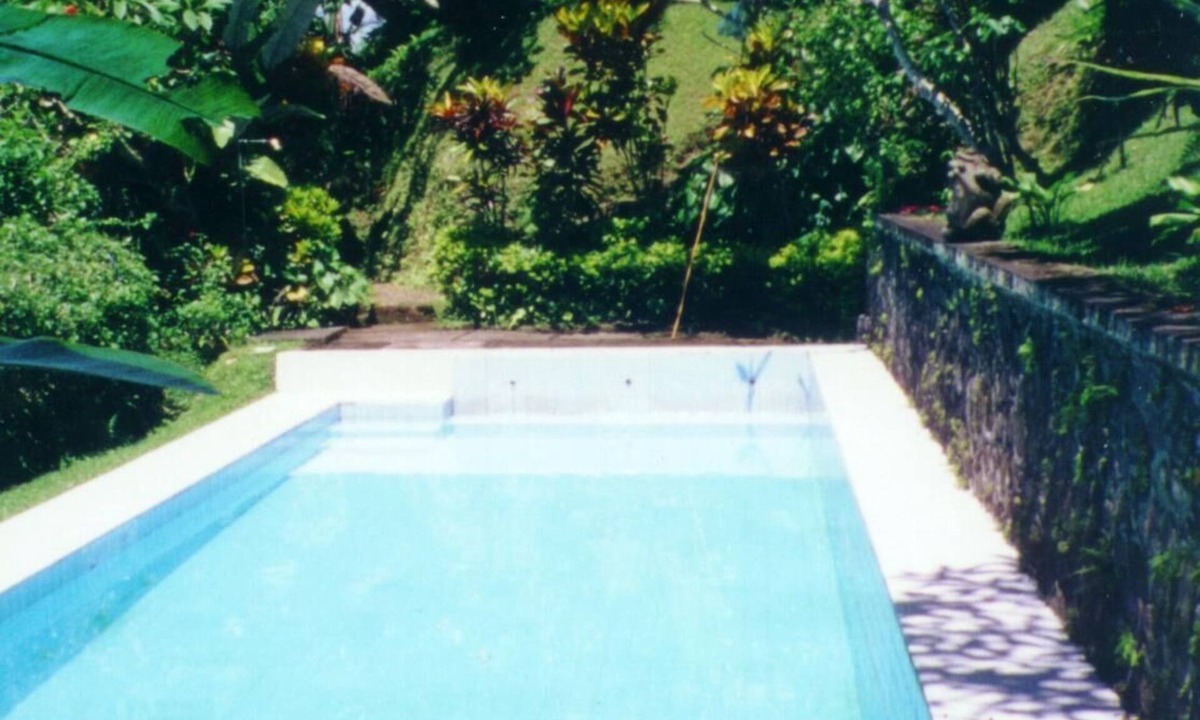 Penestanan House | Serene Private "Old Bali" Estate w/pool&Staff, Tucked Away short Walk From Ubud.