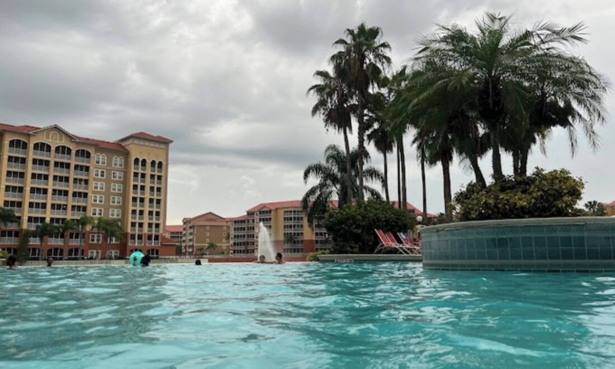 Florida Center North Condo | Shade from the Sun in this 2 bedroom condo in an excellent Orlando location