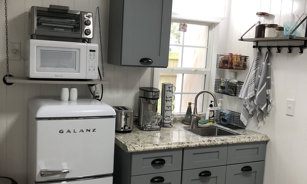 Campbell Apartment | SOLO! Tiny house cozy retreat