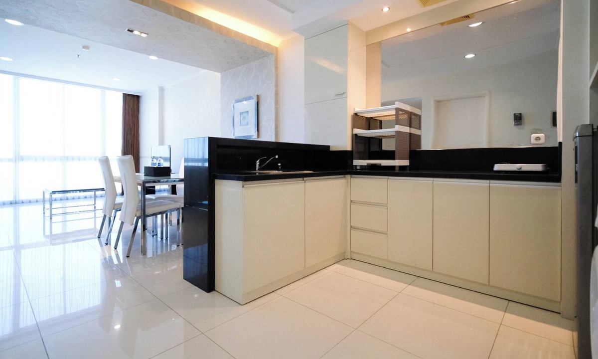 Surabaya Apartment | Spacious And Homey 2Br At The Via And The Vue Apartment