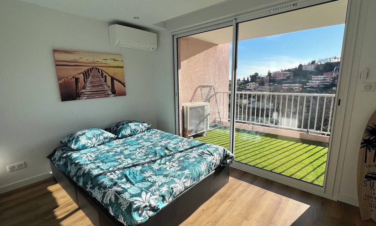 Bastide Giraud Apartment | ✨spacious Apartment Refurbished Sea View, Pool&Garage 15 min from the Beaches
