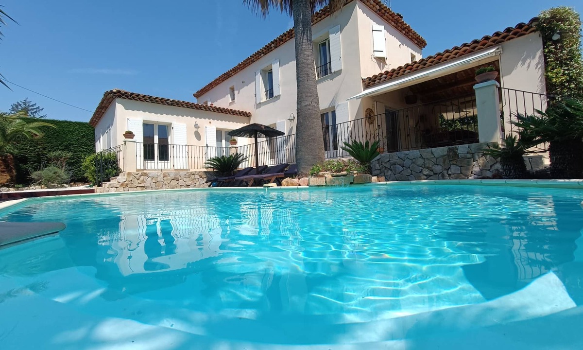 Plaine de la Brague Villa | Splendid villa with swimming pool, rated 4*, spacious and very welcoming.