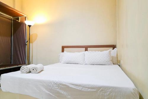Bekasi Hotel | SRB near Mall Ciputra CIbubur Mitra RedDoorz