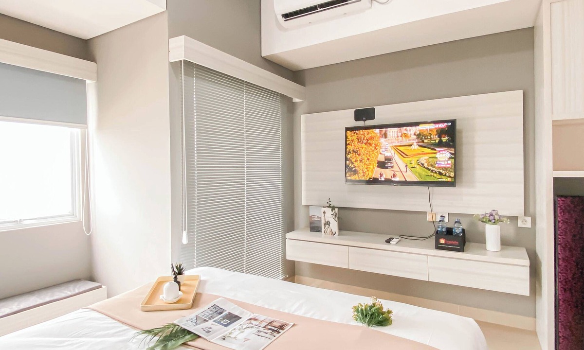 Kedungmanggu Apartment | Standard Studio Apartment At Lrt City Sentul - Royal Sentul Park