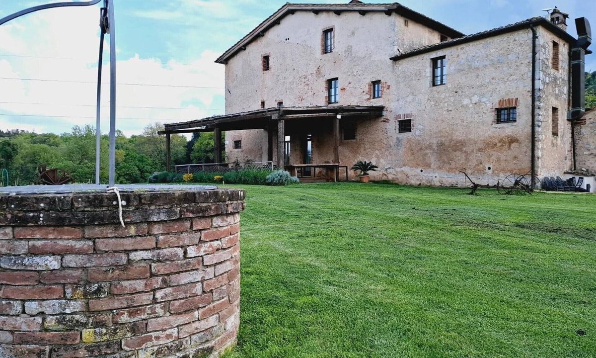 Simignano Apartment | Stanza Bareto - Agriturismo la Taverna di Celsa with Shared Pool