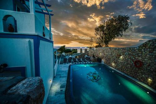 Karterados Apartment | Stavros Villas