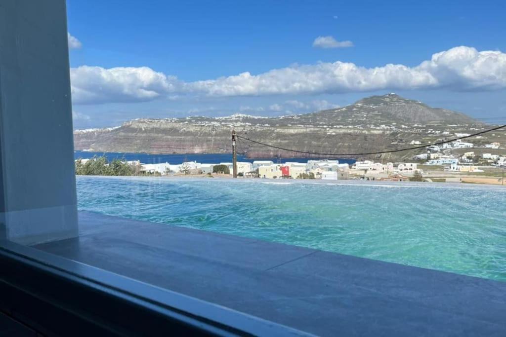 Akrotiri Villa | Stela caldera view cave/private mini pool/jacuzzi