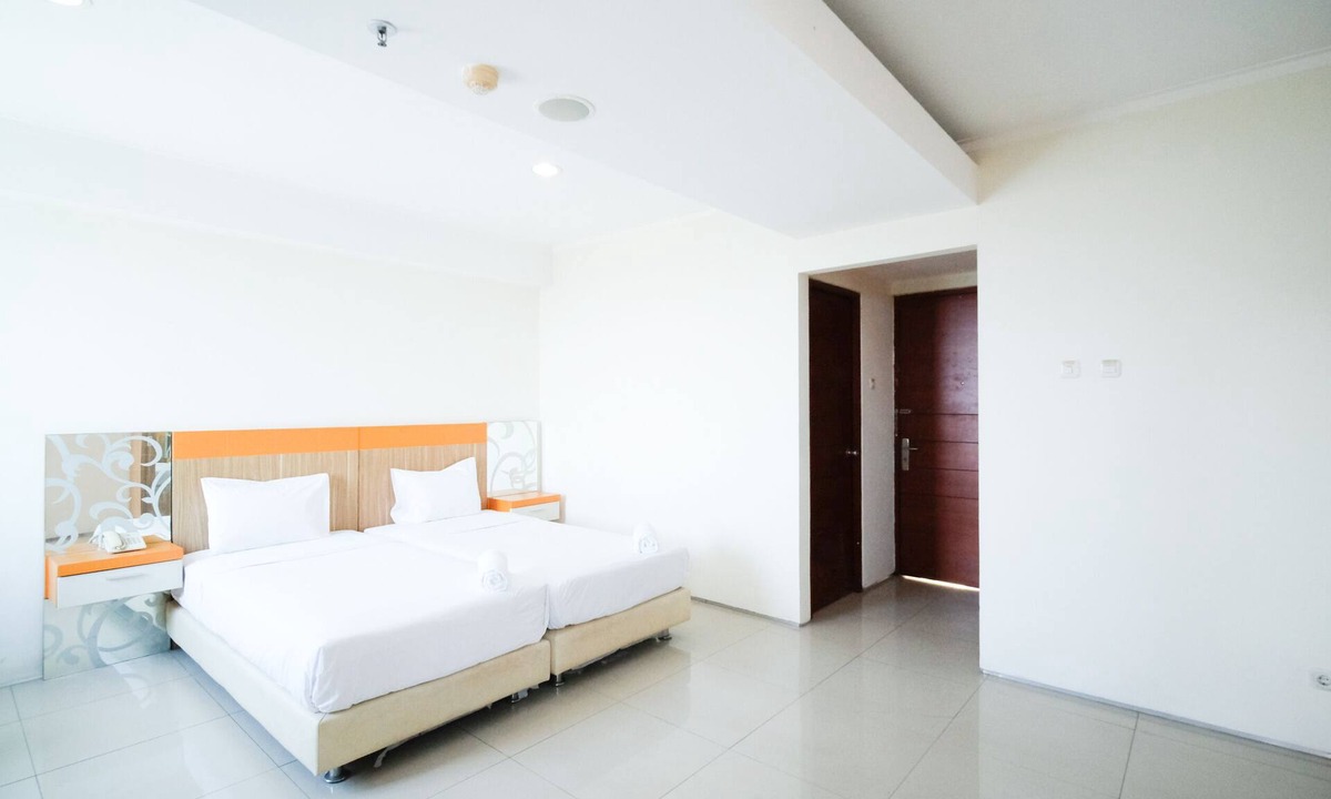 Siwalankerto Apartment | Strategic Studio Apartment At High Point Serviced