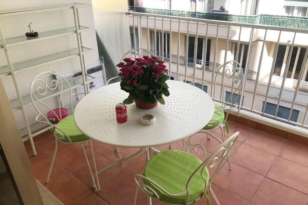 Le Piol Apartment | studio centre nice proche de mer