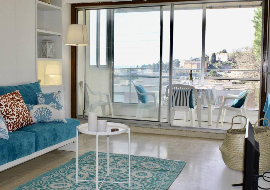 Bastide Giraud Apartment | Studio climatisé, piscine & parking, proche plage - FR-1-252A-99