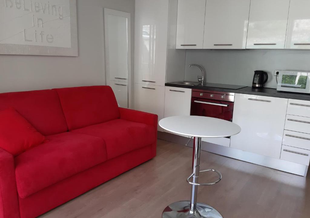 Menton Apartment | Studio Plage Les Sablettes