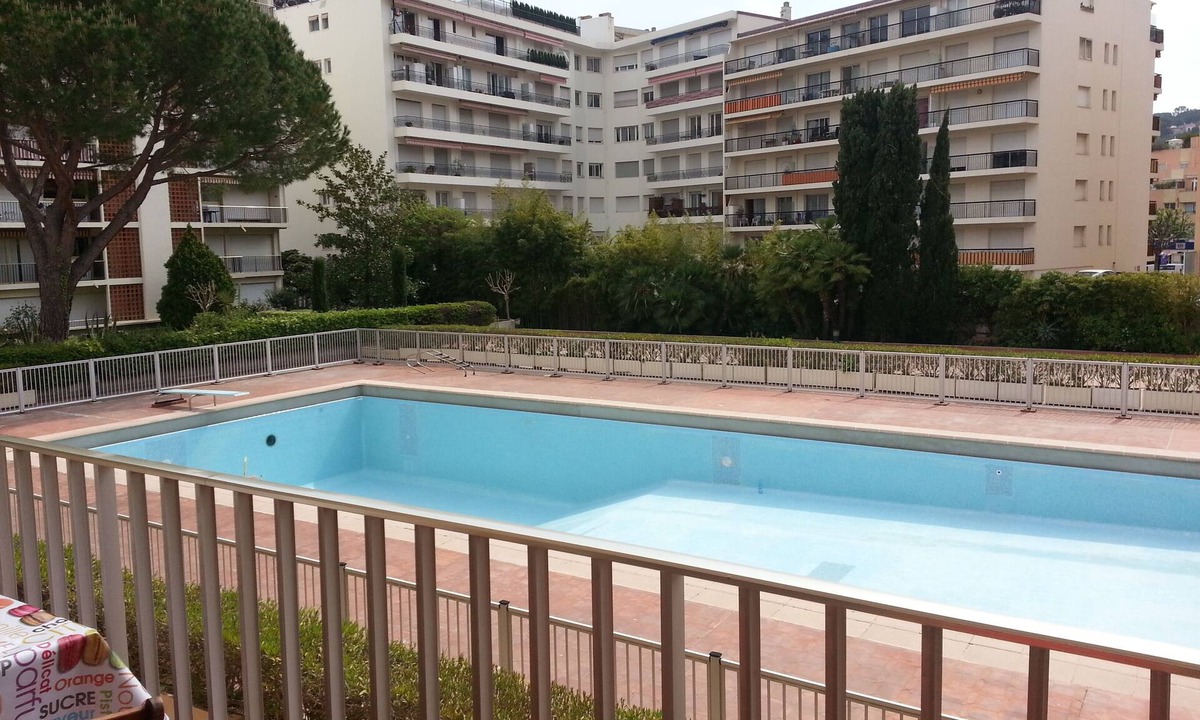 Roquebrune-Cap-Martin Apartment | Studio with kitchenette for rent sea view, seaside garden roquebrune cap martin