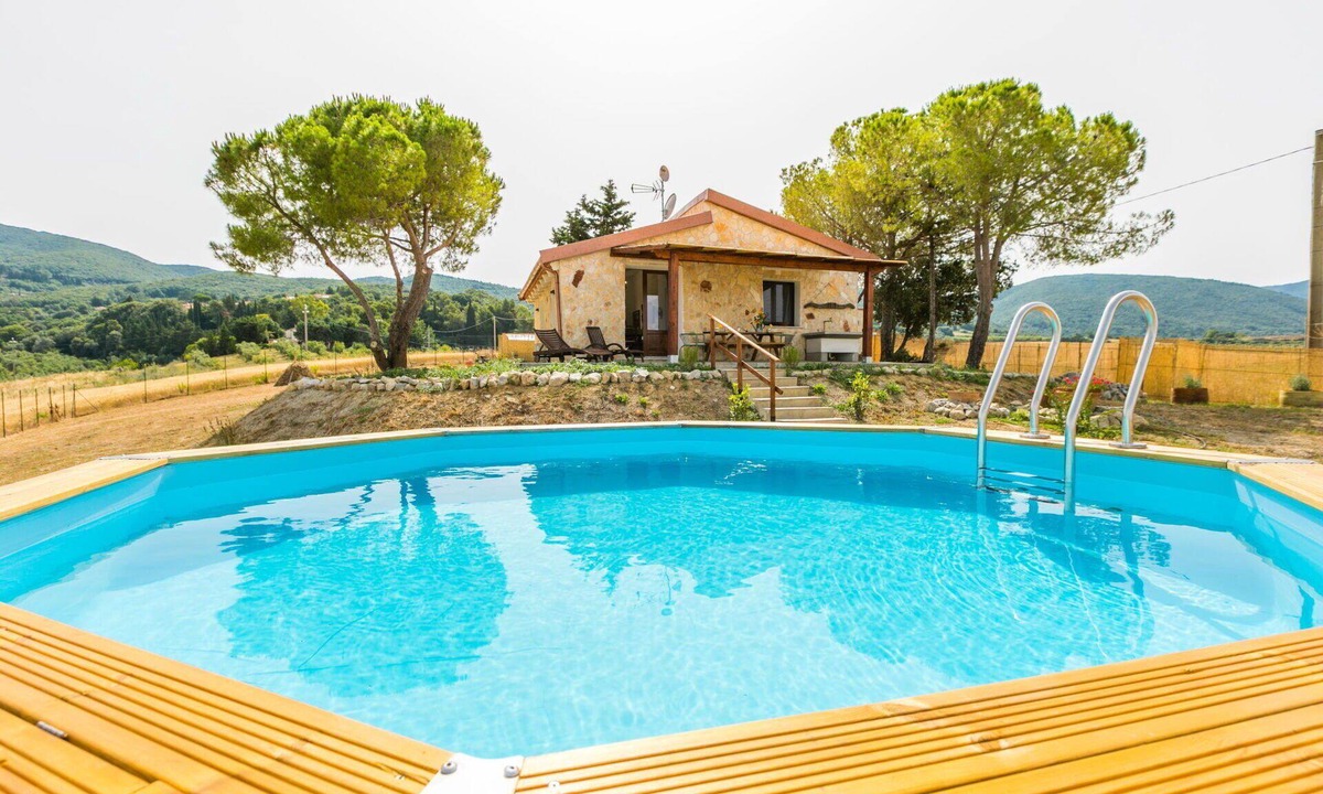 Santa Luce House | Stunning private villa with private pool, WIFI, A/C, TV, terrace, pets allowed and panoramic view