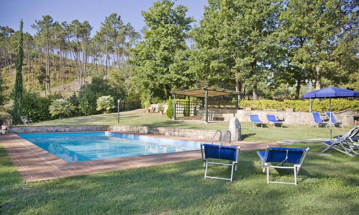 Pieve di Compito Villa | Stunning private villa for 7 guests with WIFI, A/C, private pool, TV and patio, close to Lucca