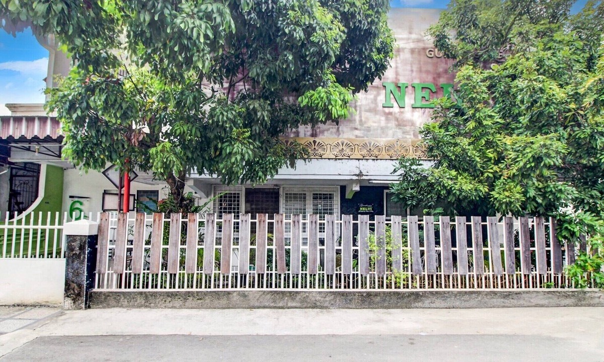 Padang House | Stylish Double Suite Escape with Free WiFi