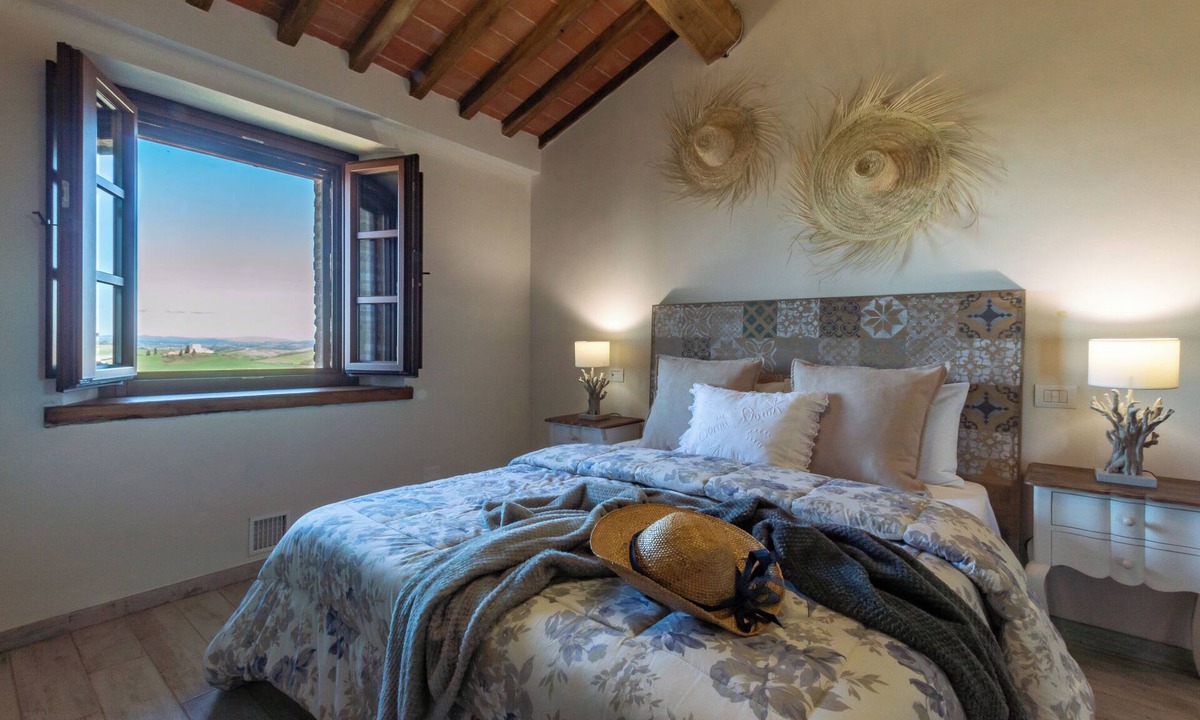 Monteroni d'Arbia Apartment | Sunflower with a view of Siena