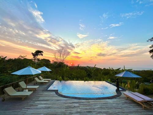 Mushroom Bay Hotel | Sunset Hill Lembongan