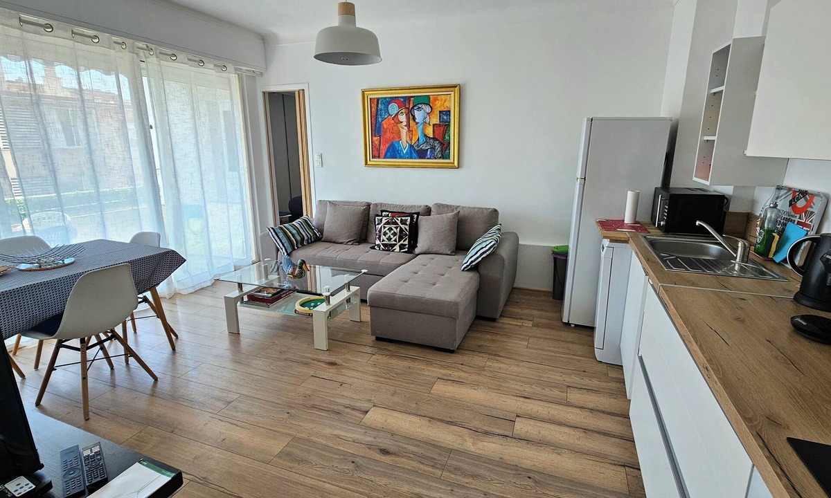 California - Pezou Apartment | Super Appart 50 m from Martinez and the Croisette