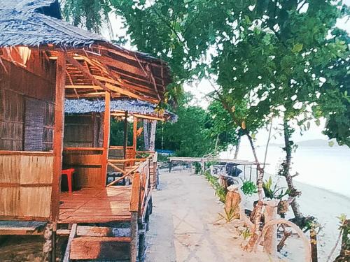 Pulau Fam House | Tarafudin Guest House
