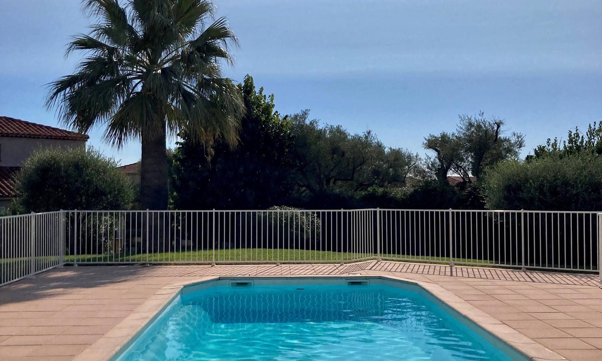 Plaine de la Brague Apartment | Terrace, pool, air conditioning, sea view, near beach, sleeps 4, Antibes
